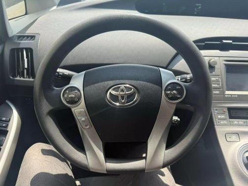 2014 Toyota Prius Three