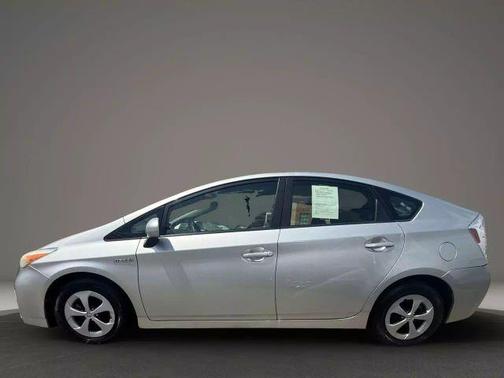 2014 Toyota Prius Three