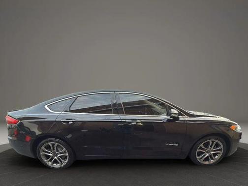 2019 Ford Fusion Hybrid Titanium