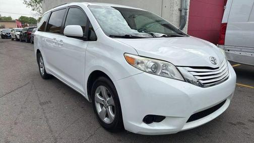 2015 Toyota Sienna LE