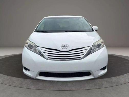 2015 Toyota Sienna LE
