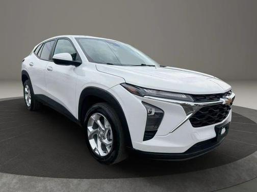 White 2024 Chevrolet Trax LS