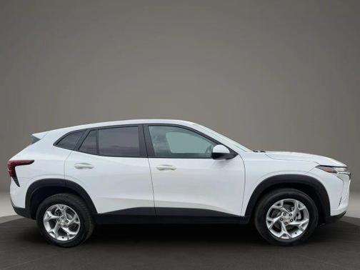 White 2024 Chevrolet Trax LS