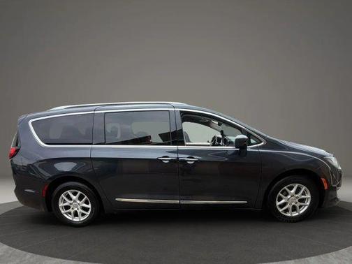 Gray 2020 Chrysler Pacifica Touring-L