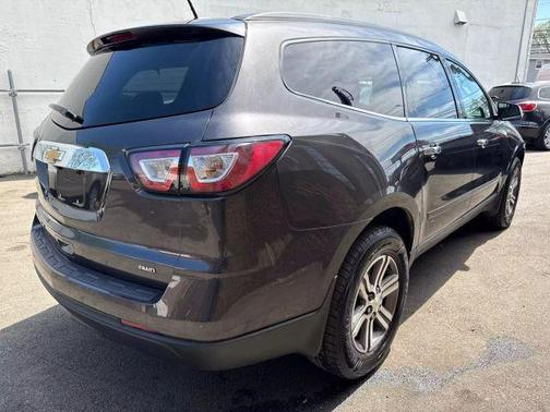 2017 Chevrolet Traverse 2LT