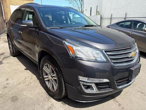2017 Chevrolet Traverse 2LT