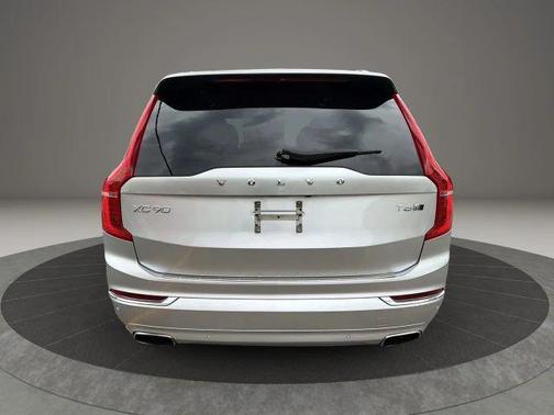Silver 2018 Volvo XC90 T6 Inscription