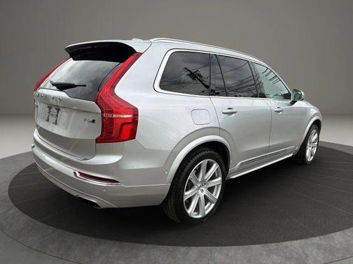 Silver 2018 Volvo XC90 T6 Inscription