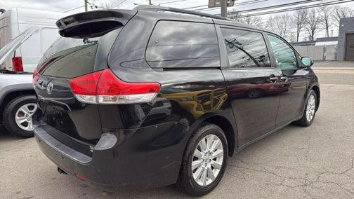 2013 Toyota Sienna XLE