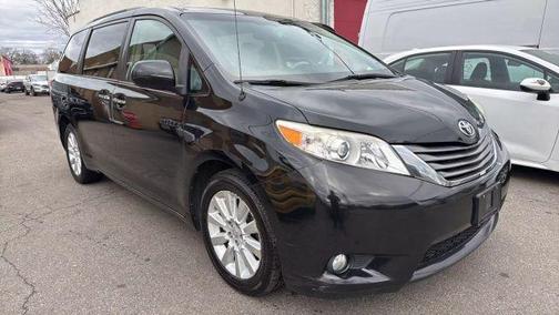 2013 Toyota Sienna XLE