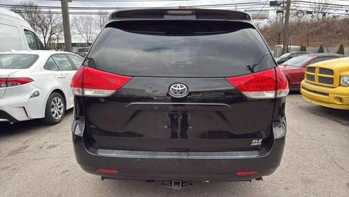 2013 Toyota Sienna XLE