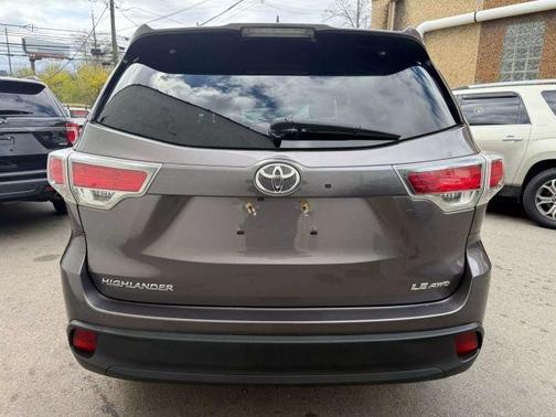 2015 Toyota Highlander LE