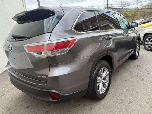 2015 Toyota Highlander LE