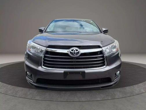 2015 Toyota Highlander LE