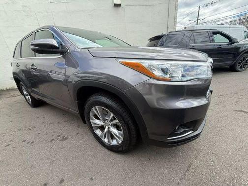 2015 Toyota Highlander LE