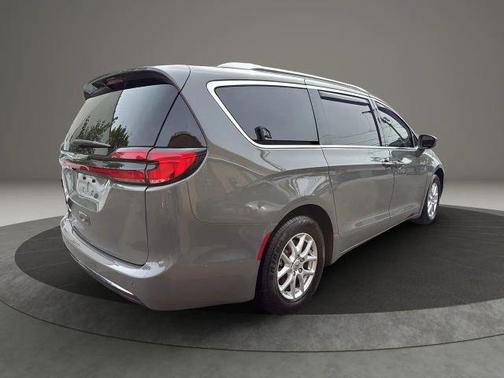 2021 Chrysler Pacifica Touring-L