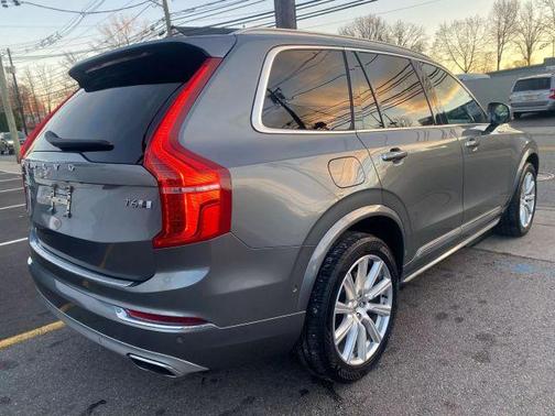 2019 Volvo XC90 T6 Inscription