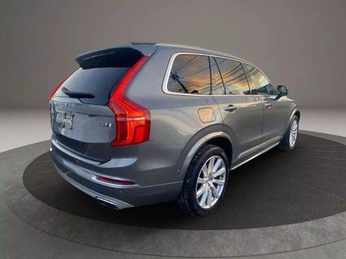 2019 Volvo XC90 T6 Inscription