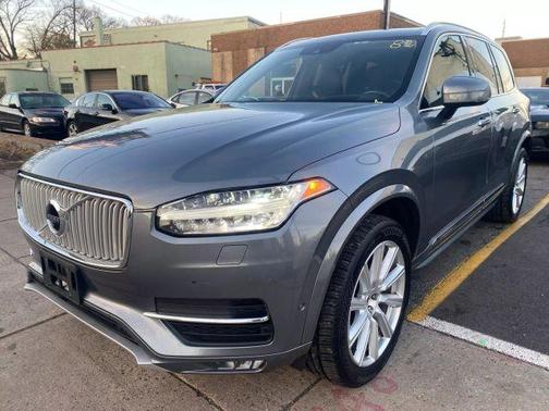 2019 Volvo XC90 T6 Inscription