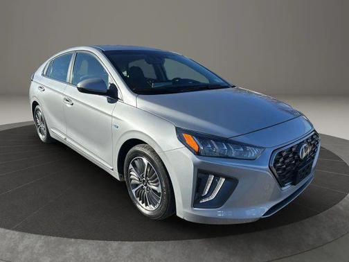 2020 Hyundai IONIQ Plug-In Hybrid SEL