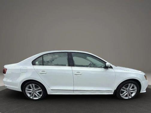 2017 Volkswagen Jetta 1.8T SEL