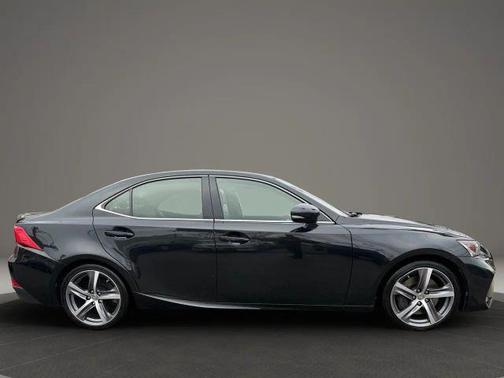 2018 Lexus IS 300 Base