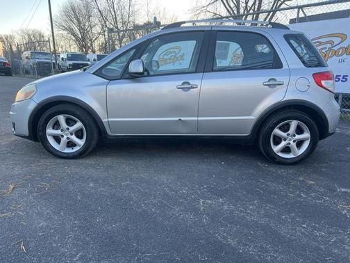 Photo 4 of 32 of 2007 Suzuki SX4 Sport
