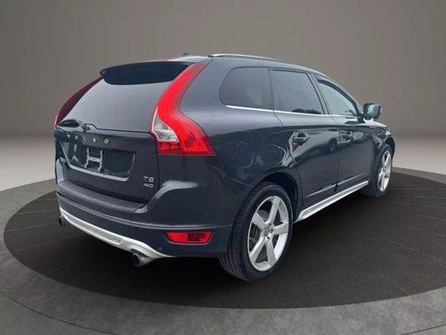 2012 Volvo XC60 T6 R-Design