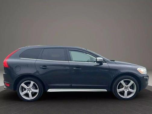 2012 Volvo XC60 T6 R-Design