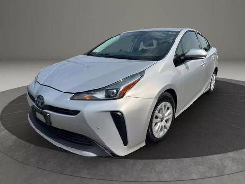 2019 Toyota Prius LE