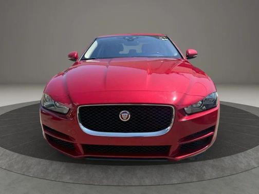 2017 Jaguar XE 35t Premium
