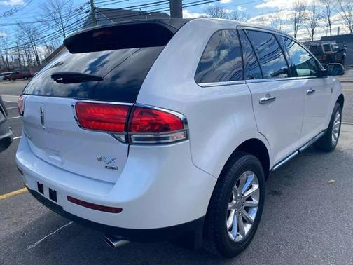 2012 Lincoln MKX Base