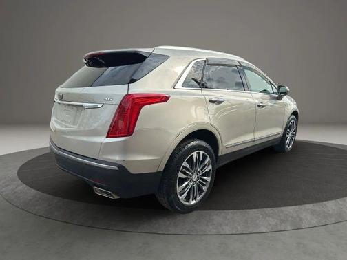 2017 Cadillac XT5 Premium Luxury