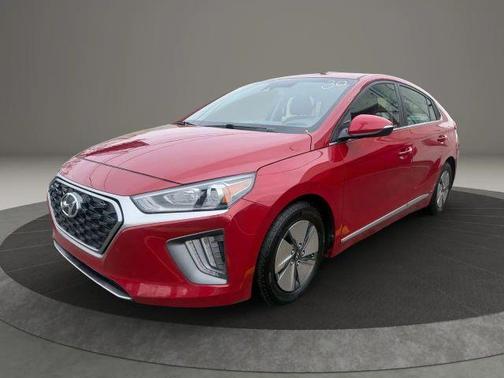 2022 Hyundai IONIQ Hybrid SE