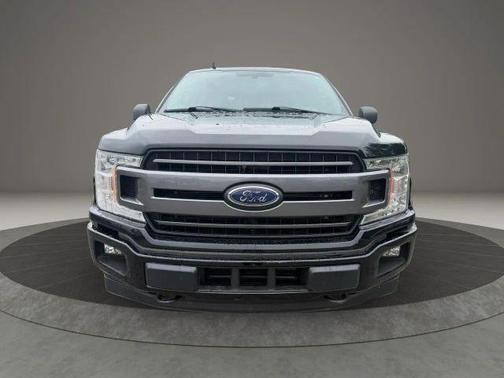 Black 2018 Ford F-150 XLT