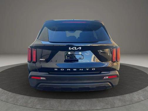2022 Kia Sorento LX