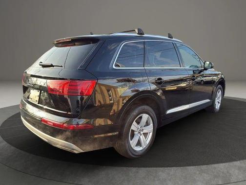 2019 Audi Q7 45 Premium Plus
