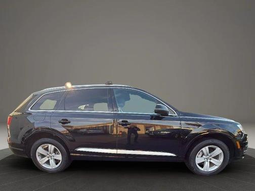 2019 Audi Q7 45 Premium Plus