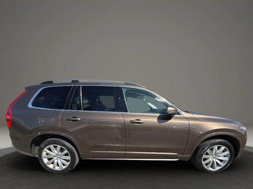 Brown 2016 Volvo XC90 T6 Momentum