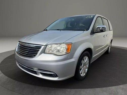 2012 Chrysler Town & Country Touring-L
