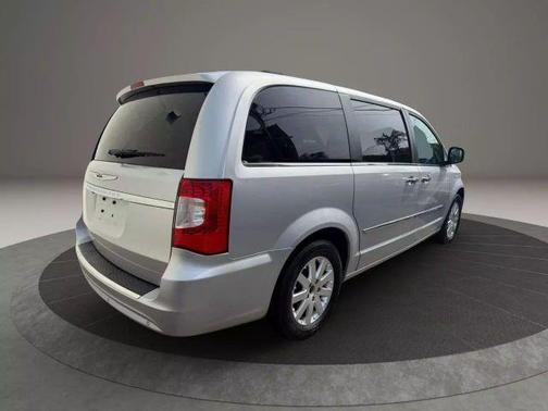 2012 Chrysler Town & Country Touring-L