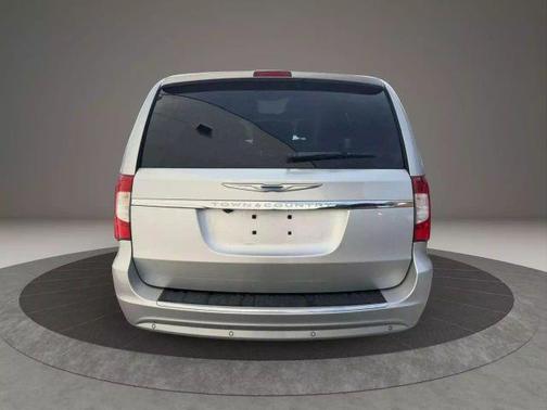 2012 Chrysler Town & Country Touring-L