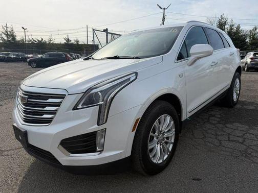 White 2017 Cadillac XT5 Base