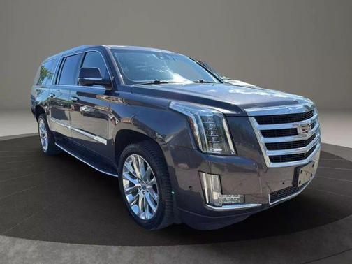2018 Cadillac Escalade ESV Luxury
