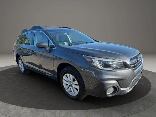Magnetite Gray Metallic 2018 Subaru Outback 2.5i Premium