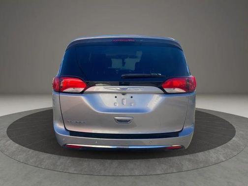 2018 Chrysler Pacifica Touring-L