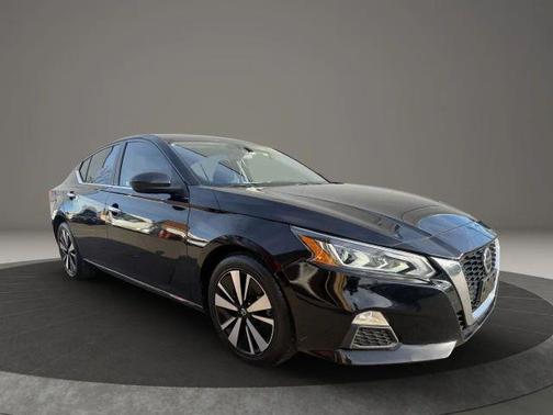 2021 Nissan Altima 2.5 SV
