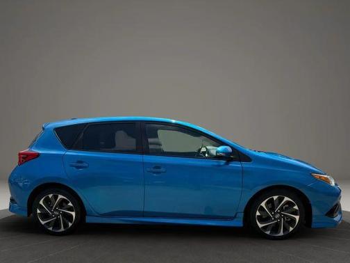 2016 Scion iM Base