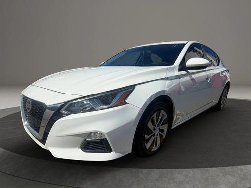 White 2020 Nissan Altima 2.5 S