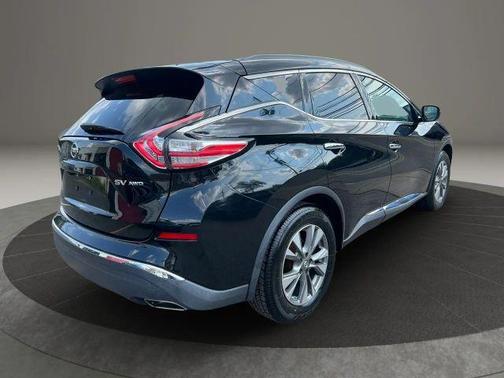 Black 2018 Nissan Murano SV